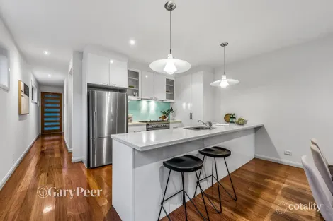 Property photo of 37B Shoobra Road Elsternwick VIC 3185