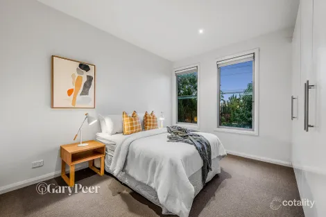 Property photo of 37B Shoobra Road Elsternwick VIC 3185