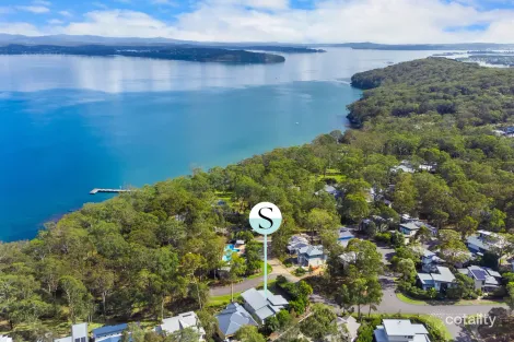 Property photo of 65 Lake Point Way Murrays Beach NSW 2281