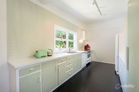 Property photo of 12 Second Avenue Labrador QLD 4215