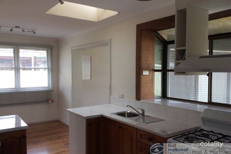 Property photo of 4 Eve Court Springvale VIC 3171