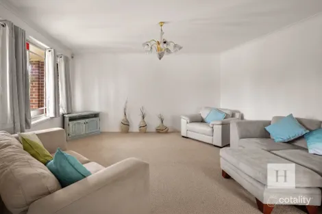 Property photo of 3 Kalimna Close Lake Haven NSW 2263