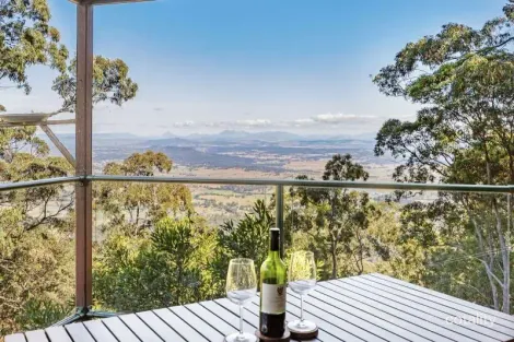 Property photo of 260 Beacon Road Tamborine Mountain QLD 4272