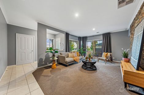 Property photo of 33 Obrien Parade Pakenham VIC 3810