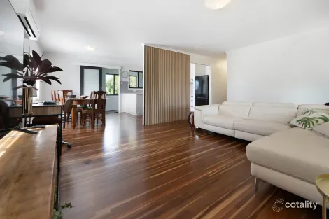 Property photo of 44 Keswick Avenue Slade Point QLD 4740