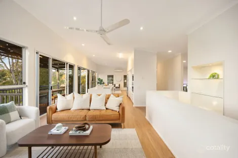Property photo of 17 Gem Road Kenmore QLD 4069