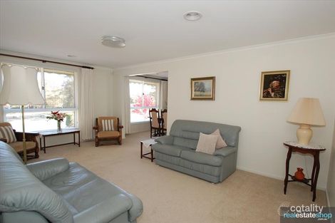 Property photo of 17 Sainsbury Street Wanniassa ACT 2903