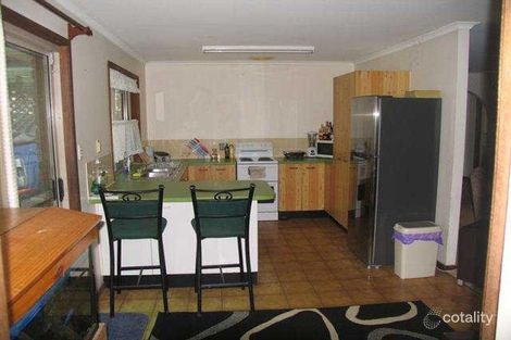 Property photo of 21 Lapoinya Crescent Warana QLD 4575