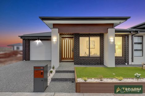 8 Mistletoe Dr, Strathtulloh, VIC 3338