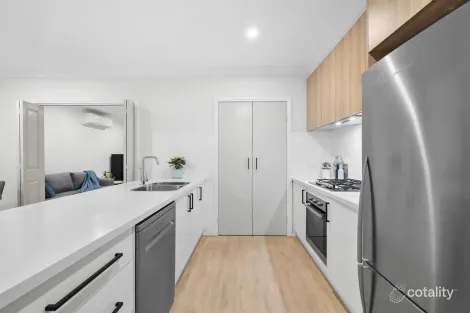 Property photo of 2/22 Palmerston Grove Oakleigh VIC 3166