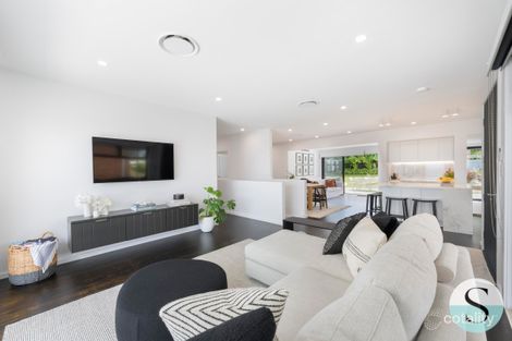 Property photo of 10 New Street Caves Beach NSW 2281