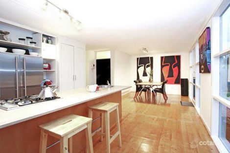 9 Itkeston St, Herne Hill, VIC 3218