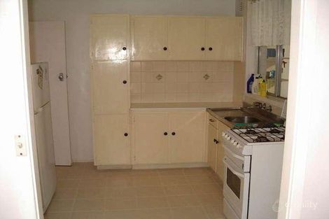 Property photo of 4 Akuna Avenue Notting Hill VIC 3168