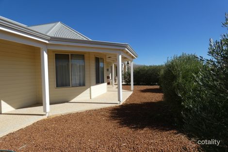 Property photo of 77 Whitfield Way Merredin WA 6415