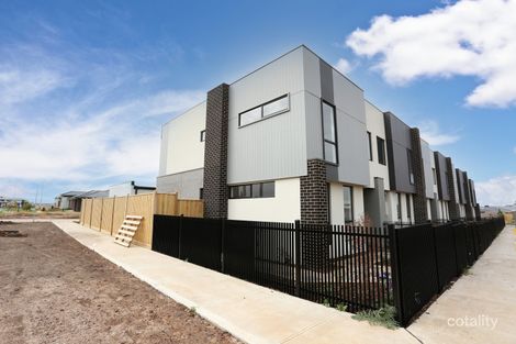 14 Peterlee Walk, Werribee, VIC 3030