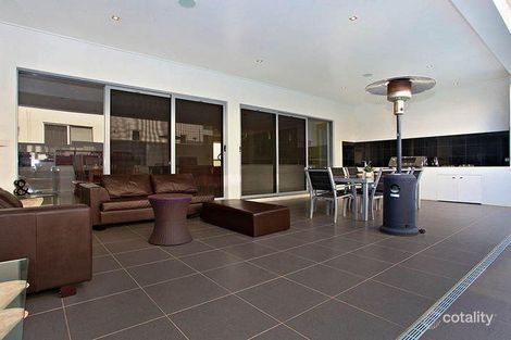 Property photo of 23 Nelson Place Carindale QLD 4152