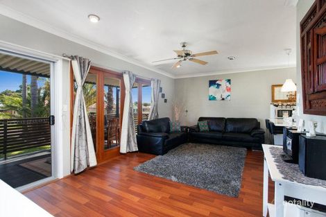 17 Cullen St, Unanderra, NSW 2526