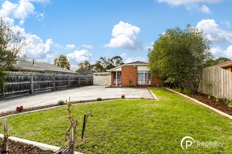 Property photo of 4 Linlithgow Court Narre Warren VIC 3805