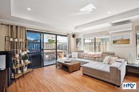 Property photo of 4 Bedourie Pass Ellenbrook WA 6069
