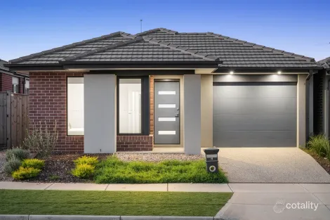 Property photo of 11 Riveting Road Wyndham Vale VIC 3024