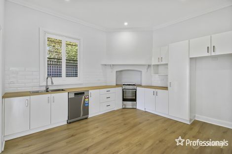 Property photo of 21 Norman Street Turvey Park NSW 2650