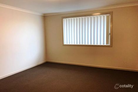 Property photo of 32 Kingsbury Street Airds NSW 2560