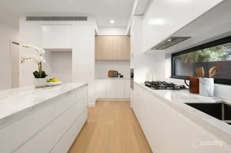 Property photo of 46 Sheehans Road Blackburn VIC 3130