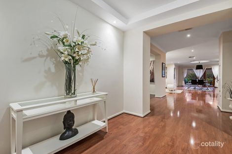 Property photo of 39 Brickwood Circuit Craigieburn VIC 3064