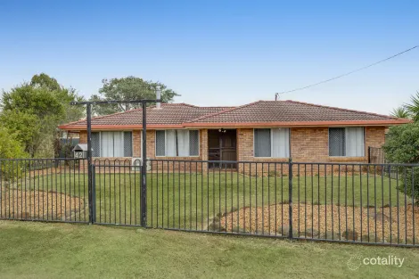42 York St, Oakey, QLD 4401