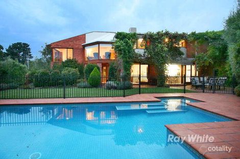 3 Benwerrin Dr, Wantirna, VIC 3152