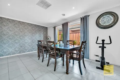 Property photo of 21 Bandon Road Weir Views VIC 3338