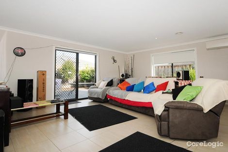 Property photo of 14 Copernicus Circuit Cranbourne West VIC 3977