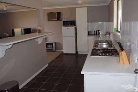 Property photo of 2 Werona Place Parkes NSW 2870