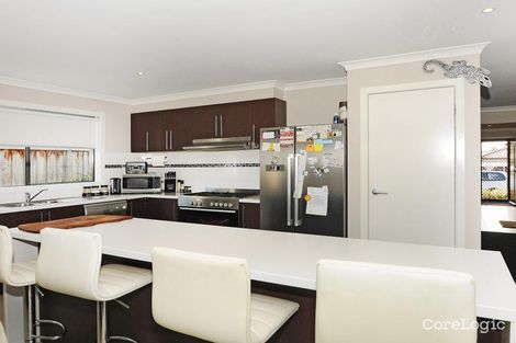 Property photo of 14 Copernicus Circuit Cranbourne West VIC 3977