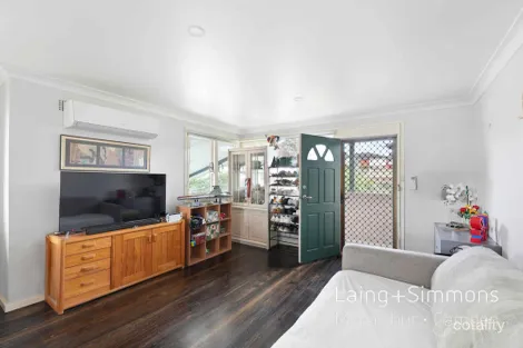 Property photo of 184 St Johns Road Bradbury NSW 2560