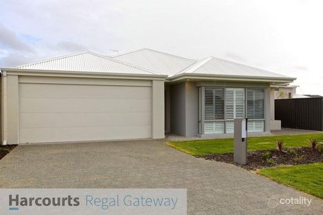 Property photo of 19 Lovage Street Treeby WA 6164