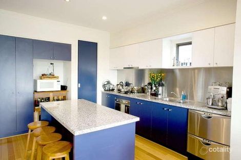 Property photo of 19 Lakeside Place Williamstown VIC 3016
