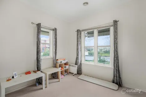 Property photo of 6 Moroka Green Pakenham VIC 3810