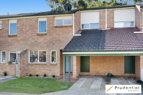 2/41 The Parkway, Bradbury, NSW 2560