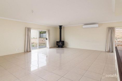 Property photo of 21 Michelmore Drive Meadows SA 5201
