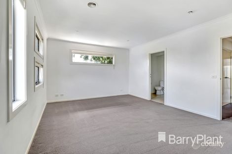 61 Rosebank Ave, Clayton South, VIC 3169