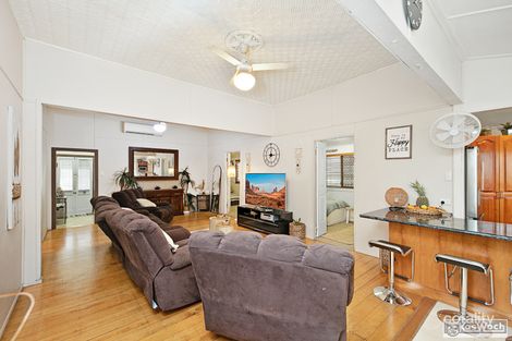 195 Quarry St, The Range, QLD 4700