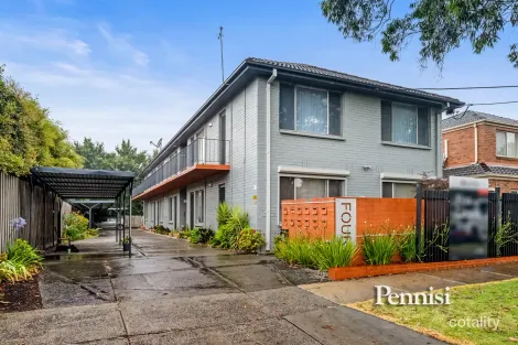 3/4 Prince St, Essendon North, VIC 3041