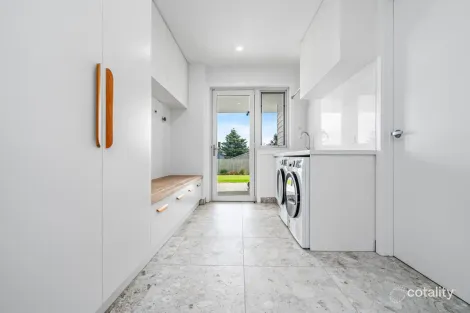 Property photo of 109 Beach Street Port Fairy VIC 3284