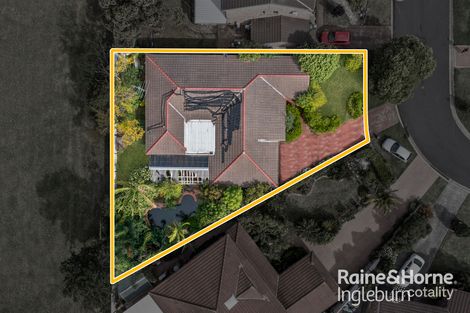 Property photo of 24 Azalea Place Macquarie Fields NSW 2564