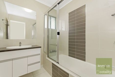 Property photo of 8 Truman Way Mount Louisa QLD 4814