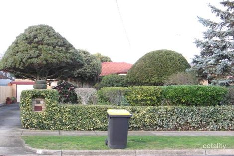 8 Ranfurlie Dr, Glen Waverley, VIC 3150