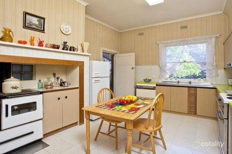 Property photo of 29 Hayes Road Strathmore VIC 3041