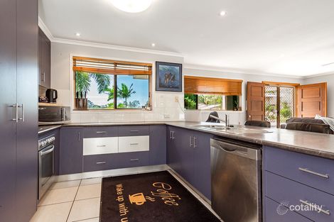 Property photo of 2 Leanne Close New Auckland QLD 4680