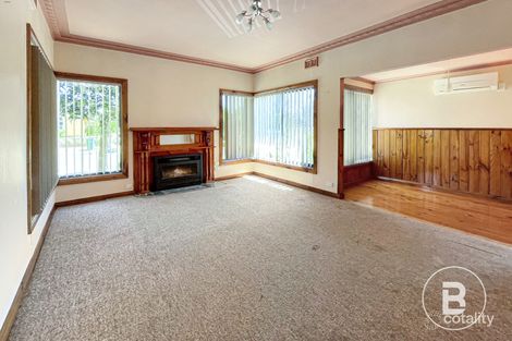 Property photo of 30 Grandview Grove Wendouree VIC 3355